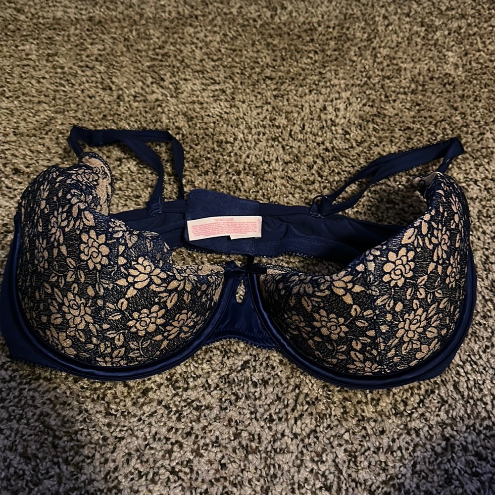 Very sexy balconet bra